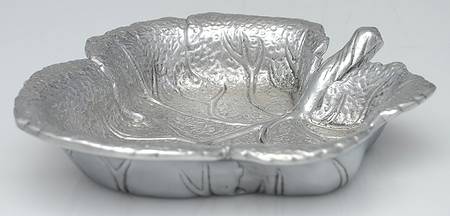 Grape (Aluminum, Hollowware) 7" Leaf Shape Bowl