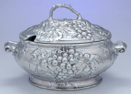 Grape (Aluminum, Hollowware) Tureen & Lid