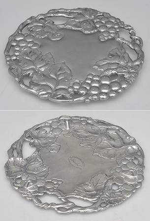 Grape (Aluminum, Hollowware) Trivet