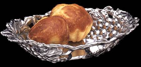 Grape (Aluminum, Hollowware) 10" Bread Tray