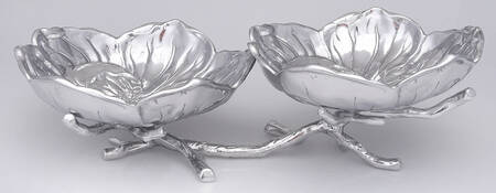 Magnolia (Aluminum, Hollowware) (3 Pc Server) 2 Round Bowl & Stand