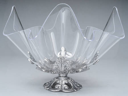 Fleur de Lis (Aluminum, Serveware) Centerpiece Stand with Acrylic Bowl