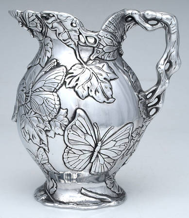 Butterfly (Aluminum, Serveware) 72 Oz Pitcher
