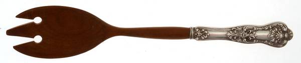 Queens (Sterling) Salad Serving Fork Wooden Prongs