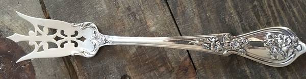 Sweetbrier (Sterling) Large Lettuce Serving Fork