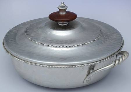 Buenilum Aluminium Hollowware 2 Qt Round Covered Casserole & Glass Liner