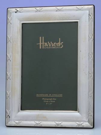 Sterling Hollowware Frame-Holds 4" X 6"