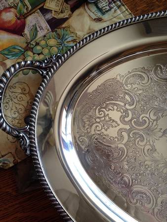 1090X (Silverplate, Hollowware) Large Silverplate Waiter Tray