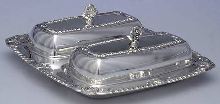 Silverplate Hollowware Covered Double Butter Dish with Liner