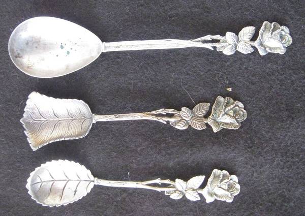 Hildesheimer Rose  Solid Bon Bon Spoon