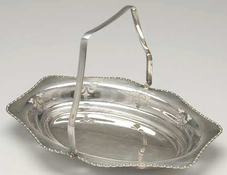 01600 (Silverplate, Hollowware) by Cheltenham &amp; Co Ltd