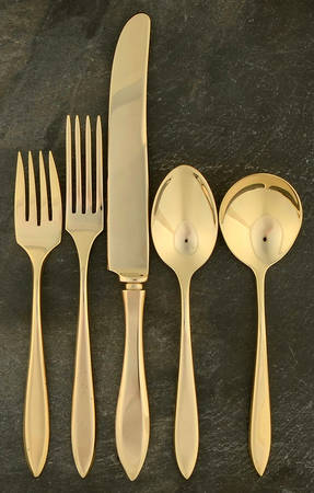 Regal (Dirilyte, Possible Clover Backstamp) 5 Piece Place Setting