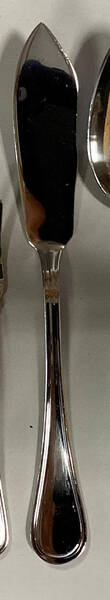 Provence Flat Handle Master Butter Knife