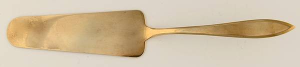 Regal (Dirimetal, Sweden, Possible Clover Backstamp) Solid Pie Server