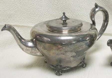 01656 (Silverplate, Hollowware) Teapot