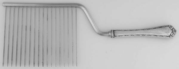 Rosemary (Sterling, 1944) Cake Breaker with Silverplate Prongs
