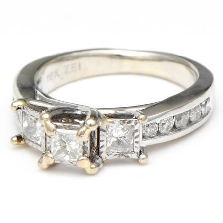 10KW Three Stone Princess Diamond(0.84) Ring