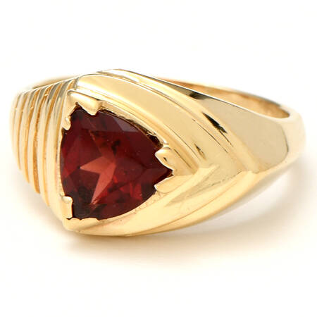 14KY Garnet(3.20) Trillion Ring