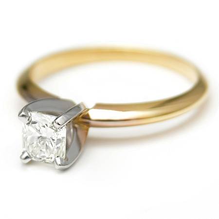 14KWY Cushion Diamond (0.60) Engagement Ring