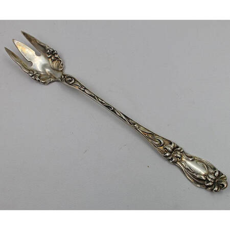 Lily-Floral (Sterling, 1910) Oyster Fork