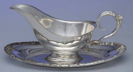 Silverplate Hollowware Plated Gravy Boat with Attached Underplate