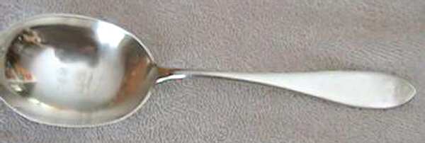 Martha Washington (Sterling, 1923, No Monos) Small Solid Berry/Casserole Spoon