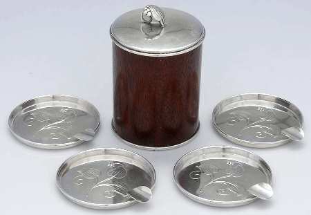 Woodlily (Sterling, 1945, Hollowware) Cigarette Set-Box wth 4 Ashtrays