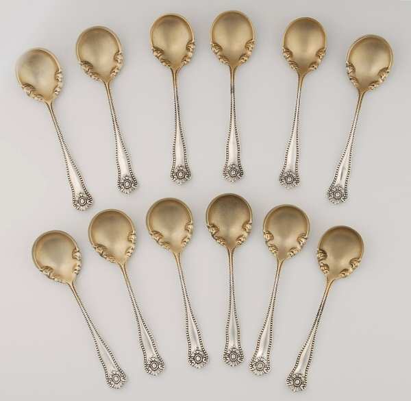 Newport Shell (Sterling, 1910) (Set of 12) Large Chocolate Spoons