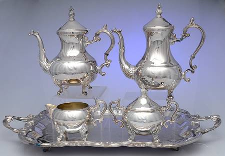 Lady Margaret (Silverplate, Hollowware) 5-Pc Silverplate Tea Set with Footed Tray