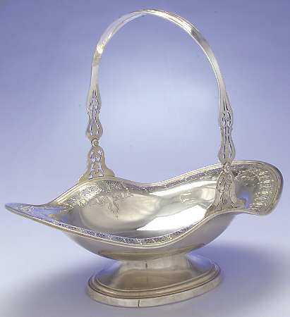 A163 (Sterling, Hollowware) Footed Handled Cake Basket