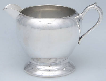 1087 (Silverplate, Hollowware) Creamer