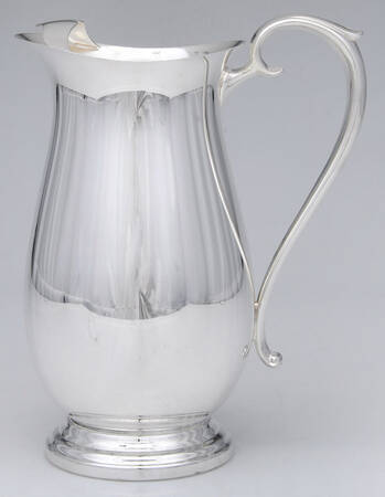 5707 (Silverplate, Hollowware) Plated Water Pitcher with Ice Lip