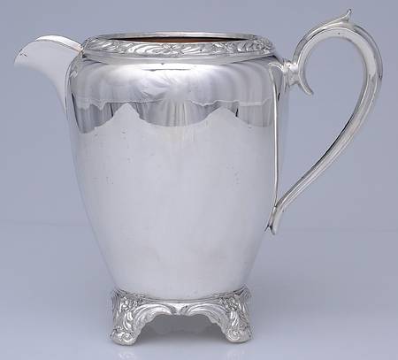 4560 (Silverplate, Hollowware) Plated Water Pitcher with Ice Lip