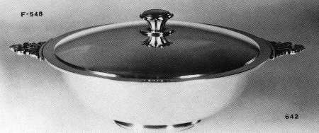 Acorn (Sterling, 1915, Hollowware) 1.5 Qt Round Covered Casserole