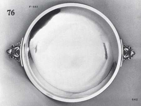 Acorn (Sterling, 1915, Hollowware) 9" Bread Tray