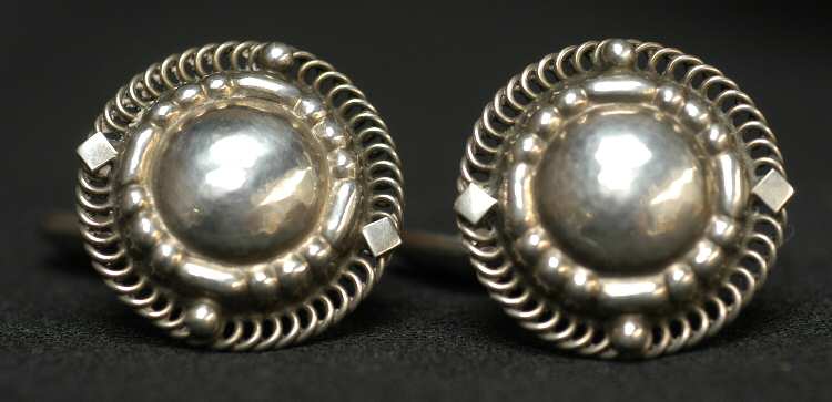 Jewelry (Sterling, Holloware) Cuff Link - Set of 2