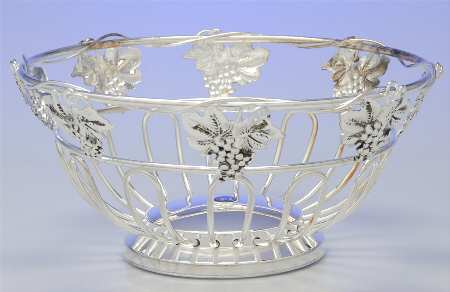 Grape (Silverplate, Hollowware) 10" Wire Basket