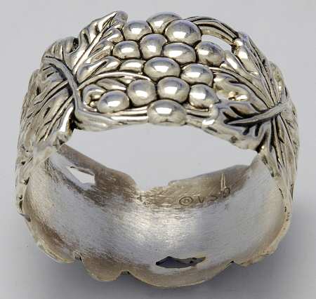 Grape (Silverplate, Hollowware) Napkin Ring