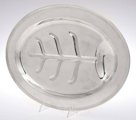 105 (Silverplate, Hollowware) 15" 4 Toed Meat Platter with Well by Gotham Silver