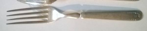 Ivanhoe (Silverplate) Indented Solid Handled Fork