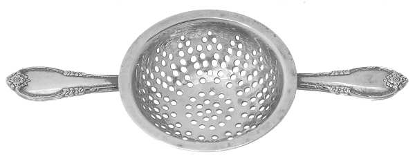 Remembrance (Silverplate, 1948) Solid Individual Overcup Tea Strainer by International Silver