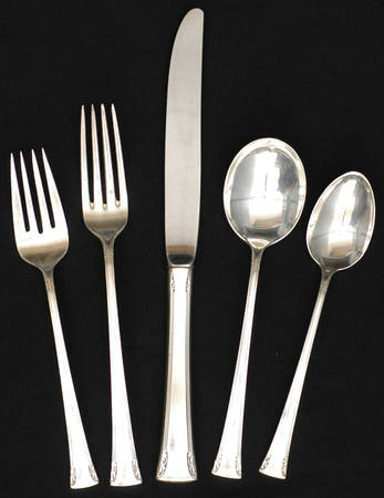 Serenity (Sterling, 1940) 40 Piece Estate Set