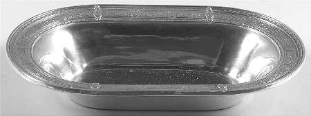 Wedgwood (Sterling, Hollowware, Geometric Base) 10" Oval Vegetable