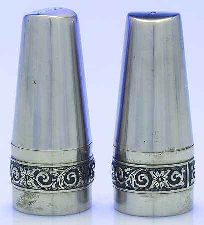 Di Lido (Stainless, Hollowware) Salt and Pepper Set
