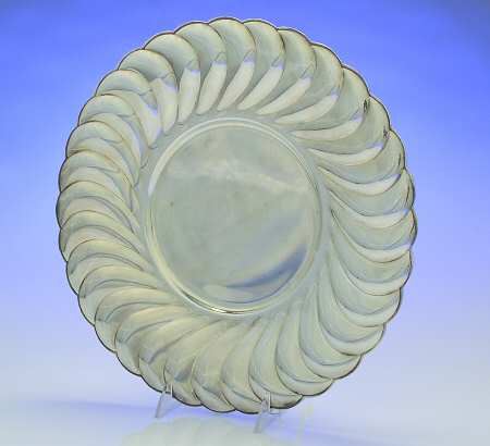 Waverly (Silverplate, Hollowware) 13" Round Ruffled Edge Tray