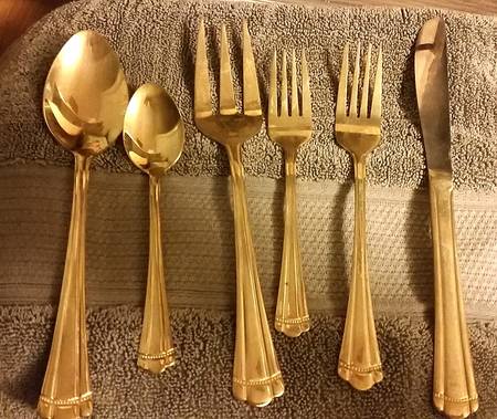 JUK1-Gold (Gold Electroplate) by Juliska Flatware