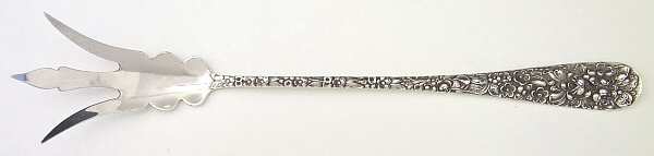 Stieff Rose (Sterling, 1892, No Monograms) Large Lettuce Serving Fork