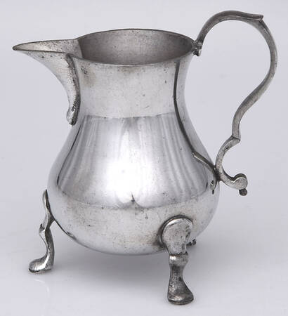 Williamsburg (Pewter, Hollowware) Mini Creamer