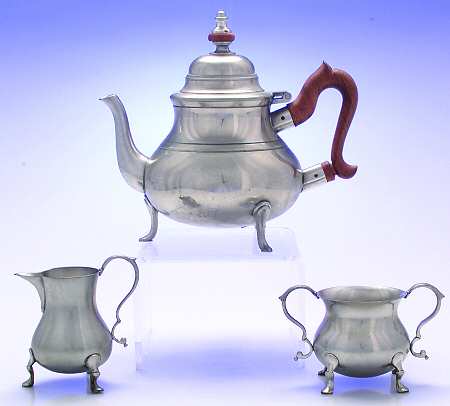 Williamsburg (Pewter, Hollowware) 3-Piece Tea Set with Tea Pot