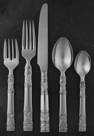 Round Hill (Stainless) 5 Piece Place Setting